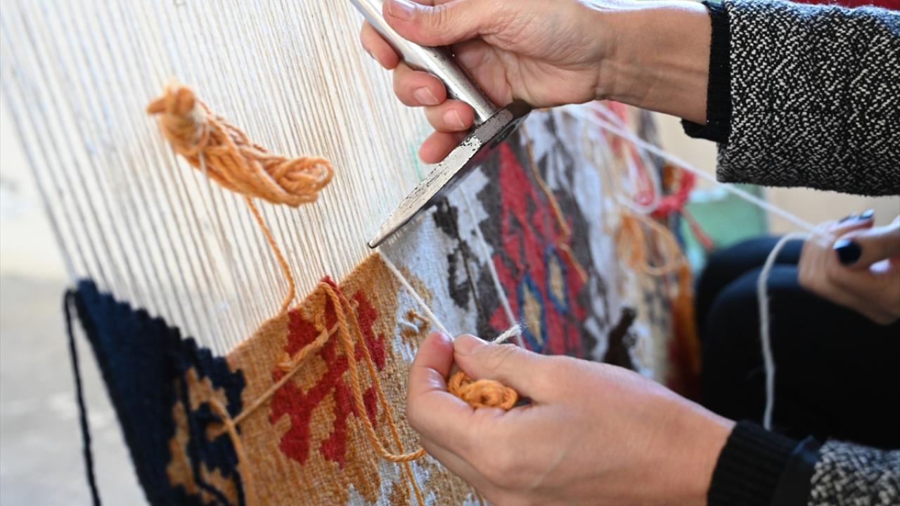 "Kendi gelirini elde etmek çok güzel bir duygu"