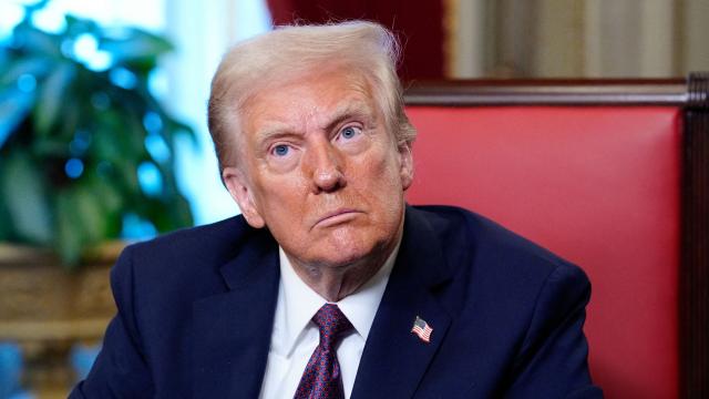 Fox News: Trump, İran'ın Ürdün'deki ABD hava üslerini hedef almasına karşılık vereceklerini söyledi haber görseli