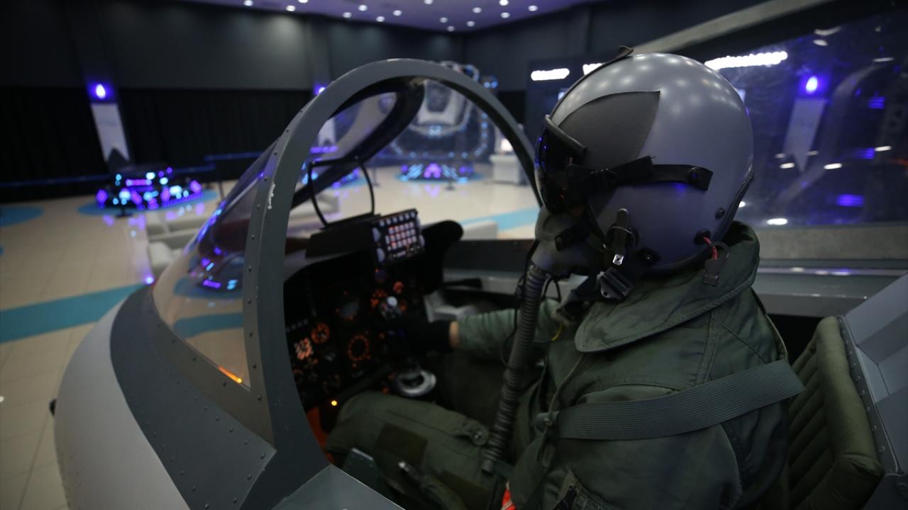 "En gelişmiş sanal gerçeklik uygulamalarını kullanabiliyoruz"