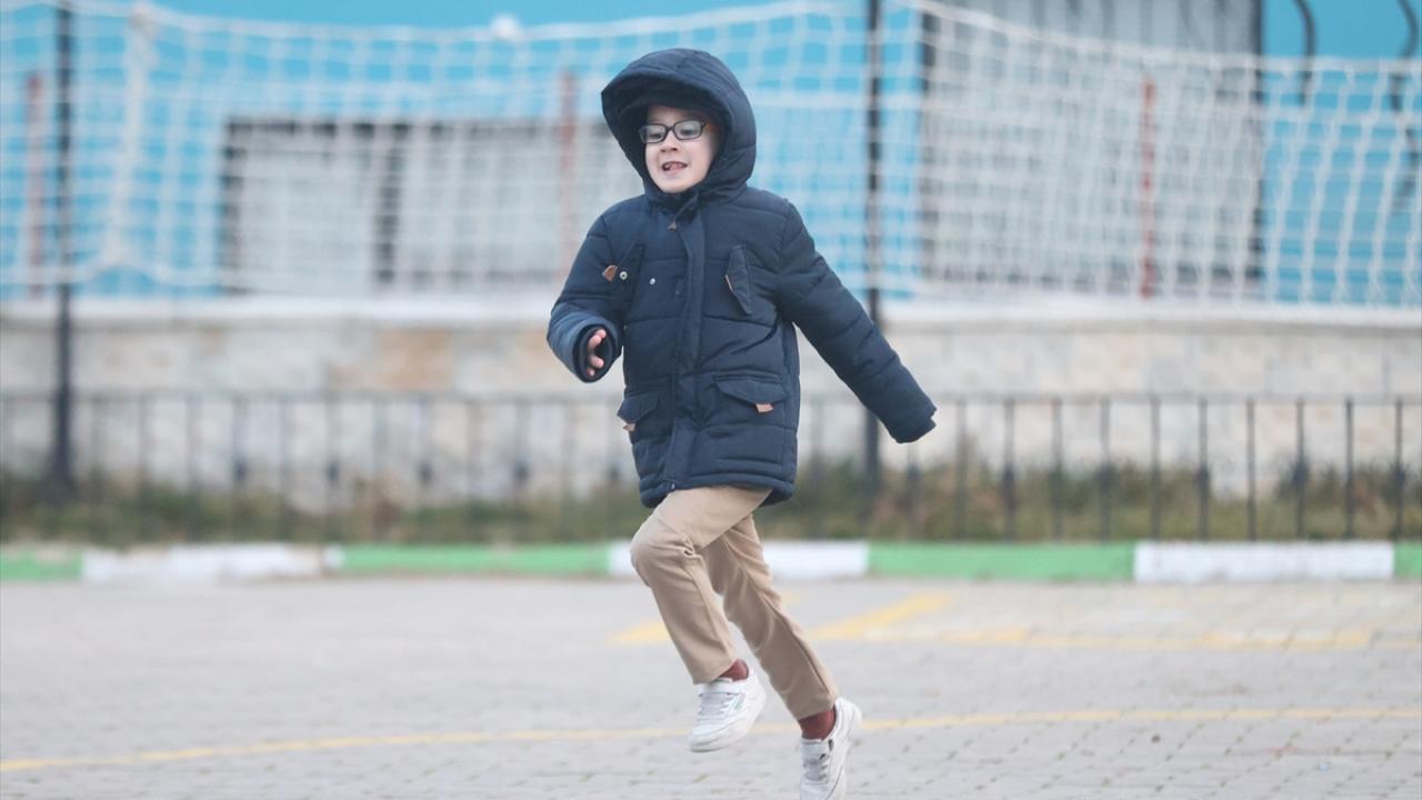 İkinci dönemin sonunda 8`inci ve 12`nci sınıfların sınav heyecanı var