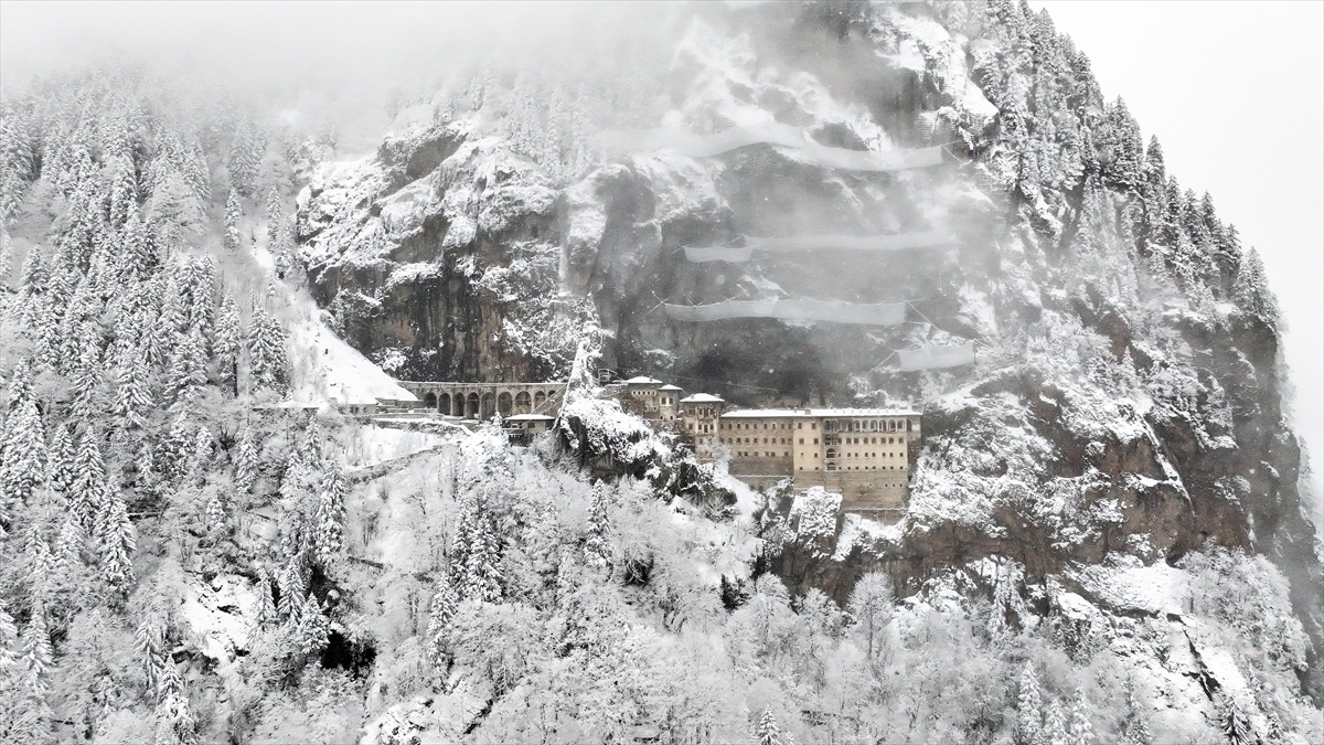 "Kar yağışı farklı bir hava katmış"