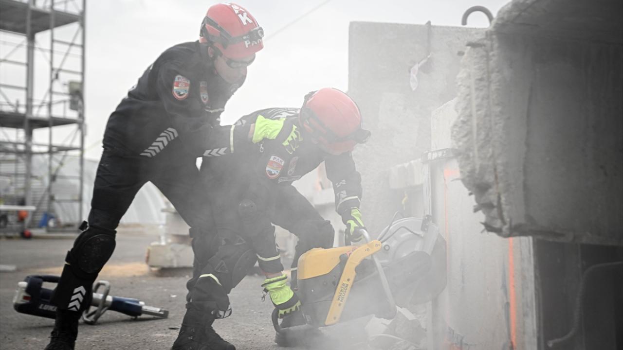 "Onları uyandırmamızı istediler"