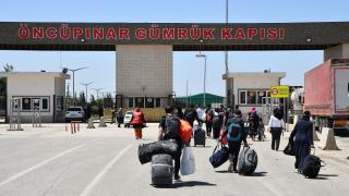 Savaştan kaçarken depremzede olan Suriyeli aile Halep'e döndü