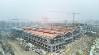 Dünyanın en büyük şantiye alanında 7/24 mesai sürüyor