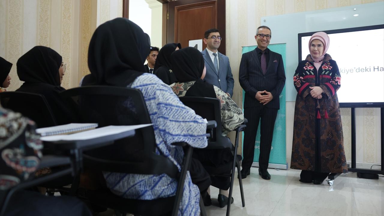 Öğrencilerin Türkiye hayallerini dinledi