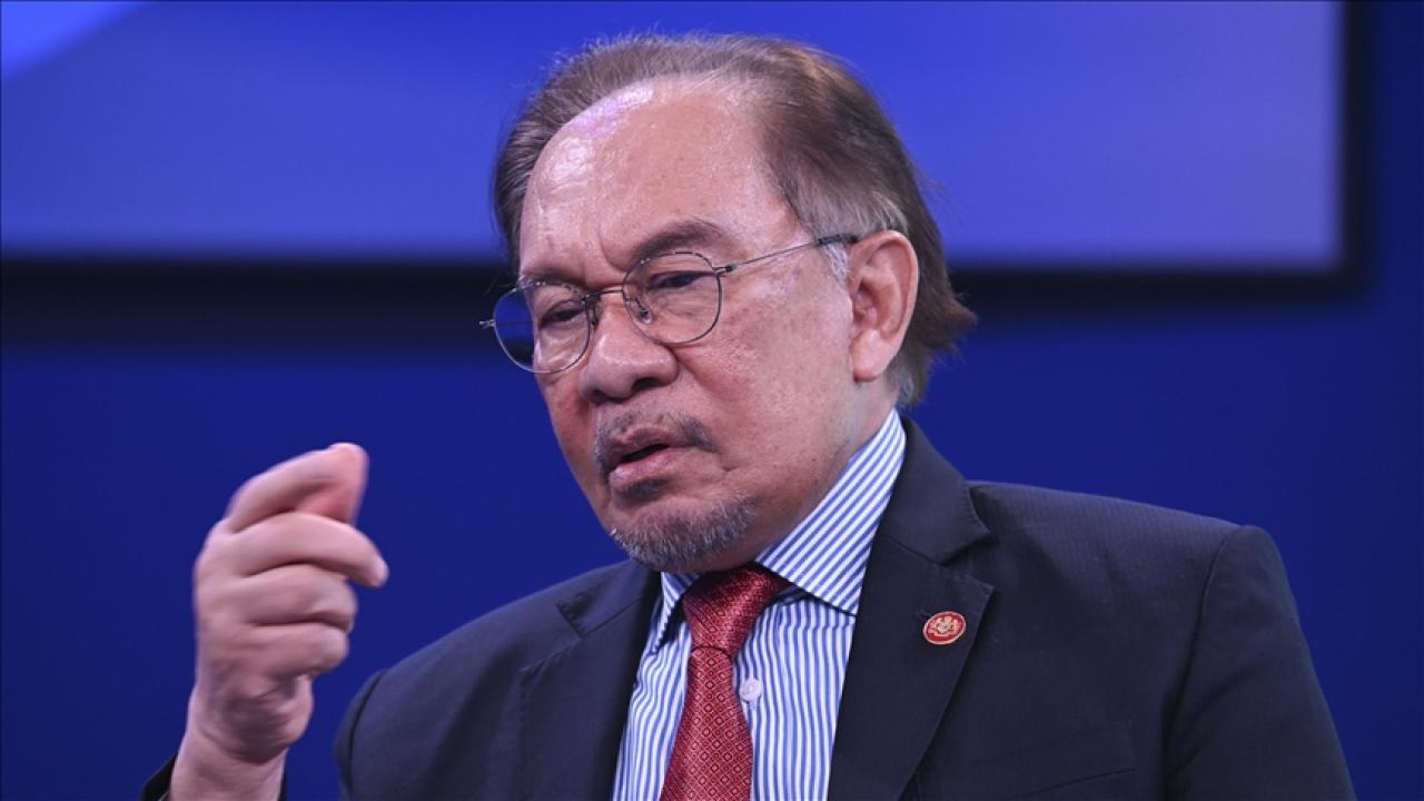 Malezya Başbakanı Enver, Türkiye'nin savunma sanayisindeki gücüne dikkati çekti