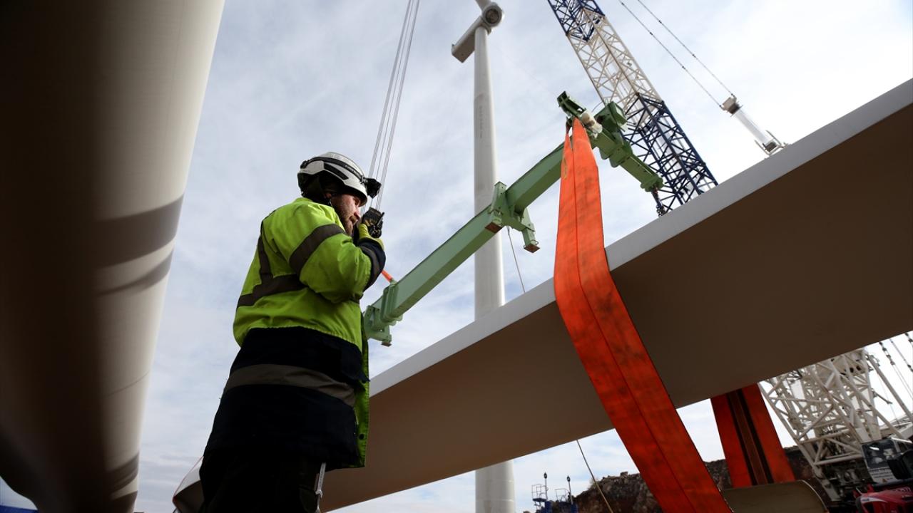 "Vinçle kaldırılacak malzemelerin ağırlığı 84 tona dayanıyor"