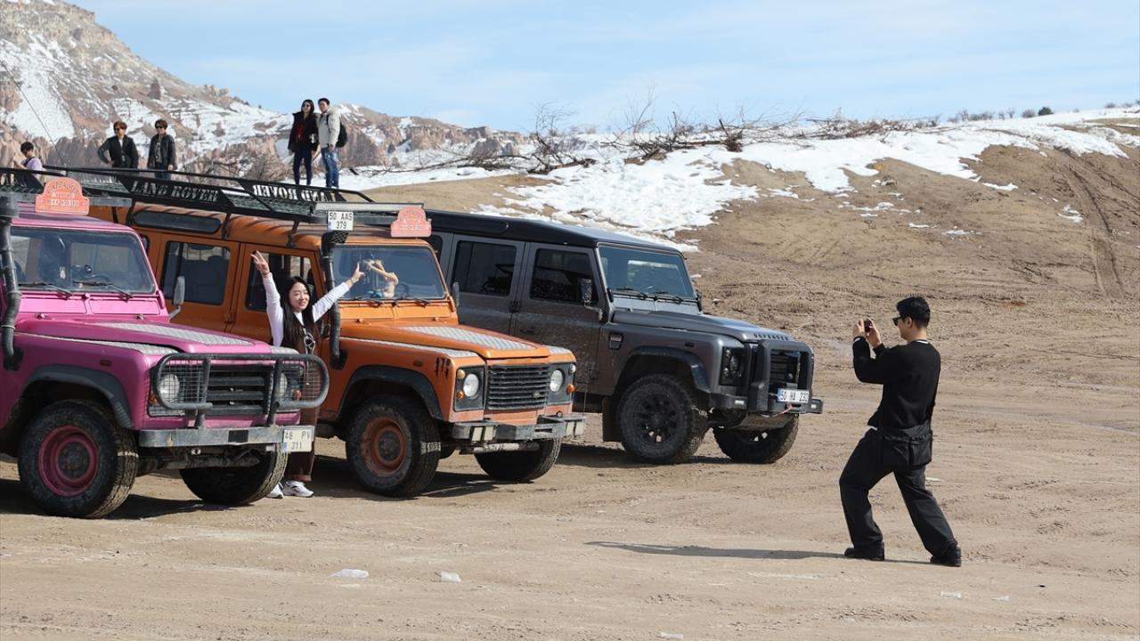 Turistler bölgeyi keşfe çıkmanın heyecanını yaşıyor