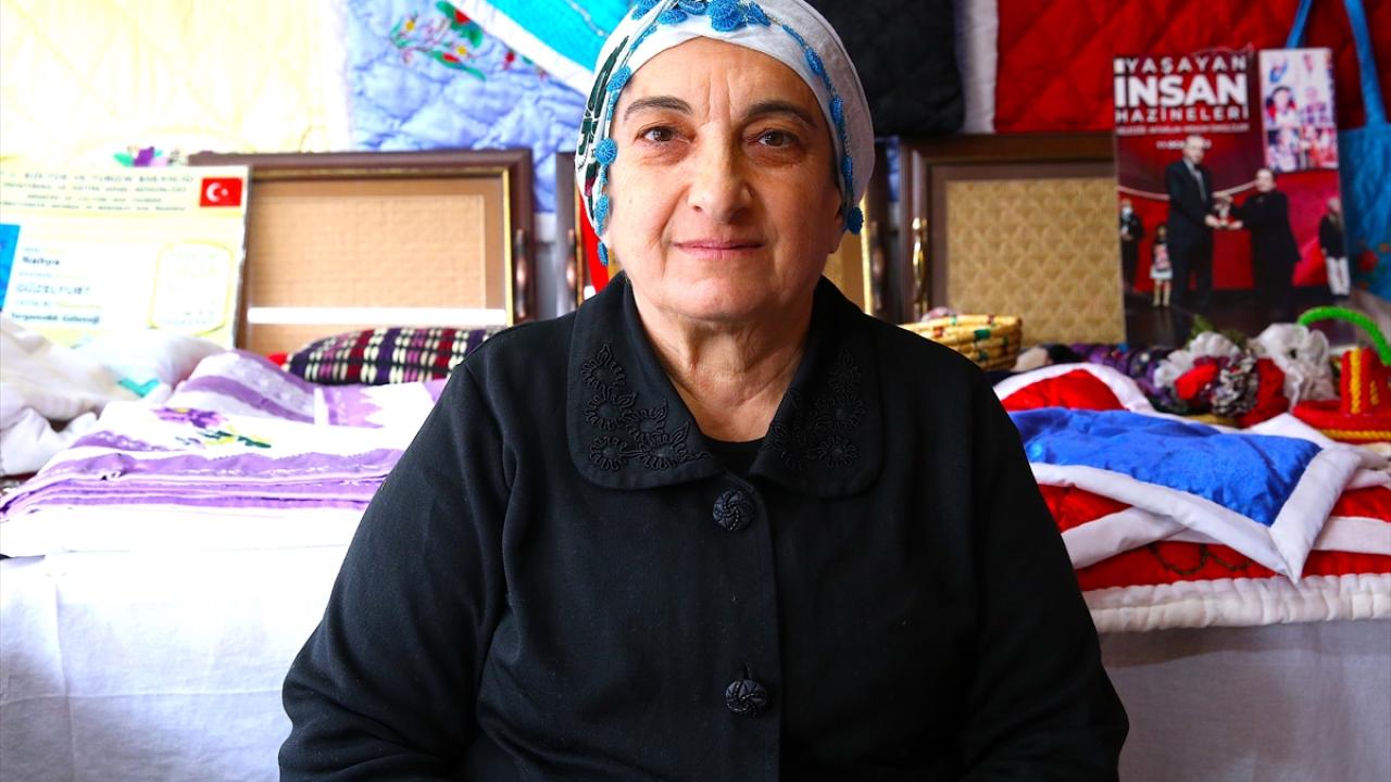 "Çadırda anneme bakarken 5 dakika bile zamanım olduğunda işimi yapıyordum"