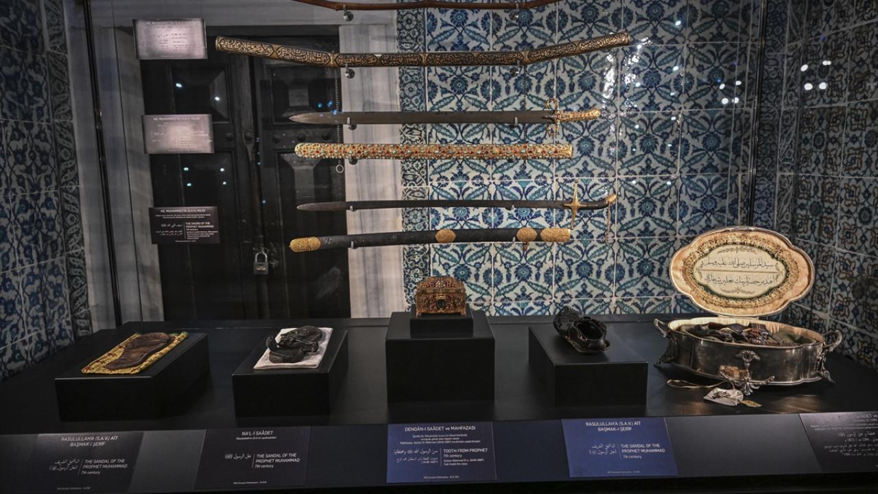 Mukaddes Emanetler hakkında