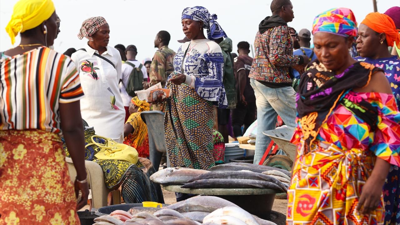 Yiyecek, iş ve sosyal hayat