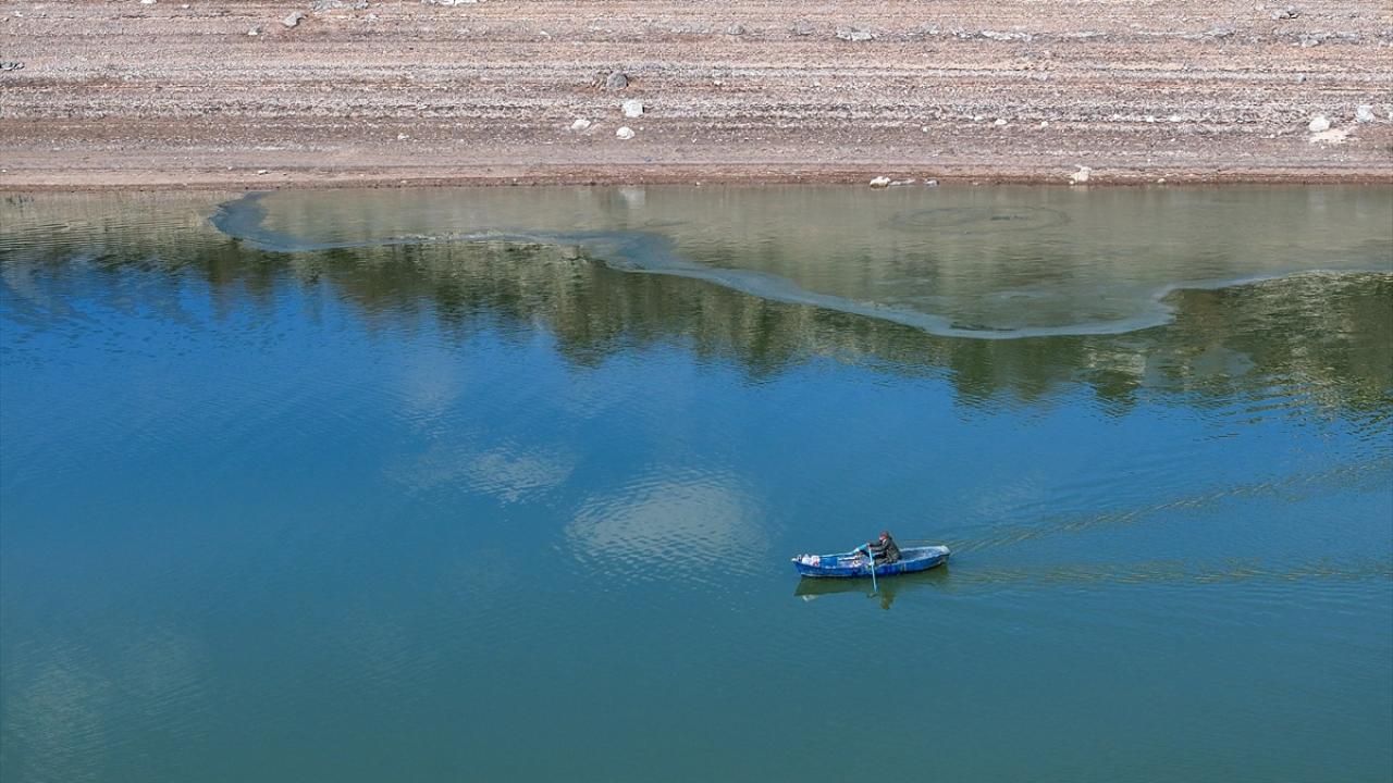 "Tüm sektörlerdeki su tüketicilerine büyük sorumluluklar düşüyor"
