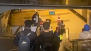 Küçükçekmece'de metrobüs alt geçidini su bastı