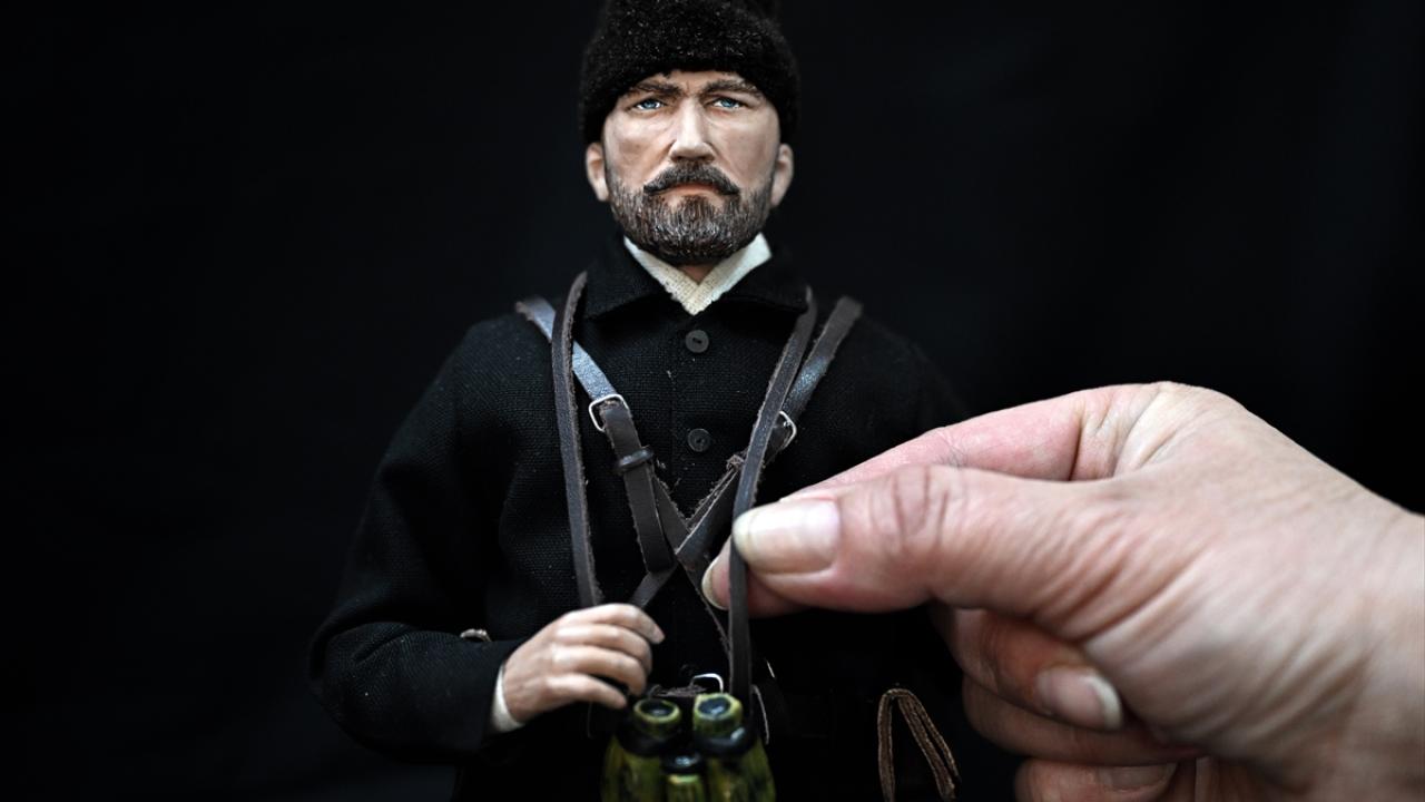 Giysilerde atık kumaşları kullanıyor