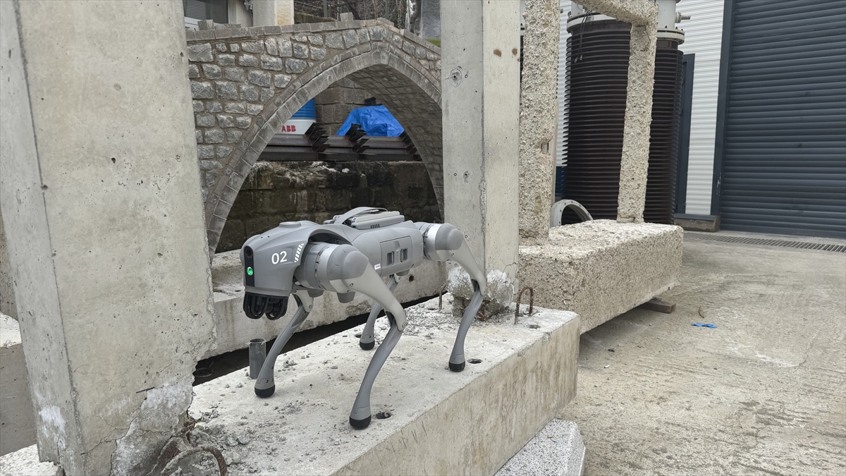 Deprem hasarları yapay zeka ve robot köpeklerle tespit edilebilecek