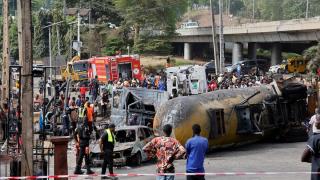 Nijerya'da gaz yüklü tankerin patlaması sonucu 2 kişi öldü