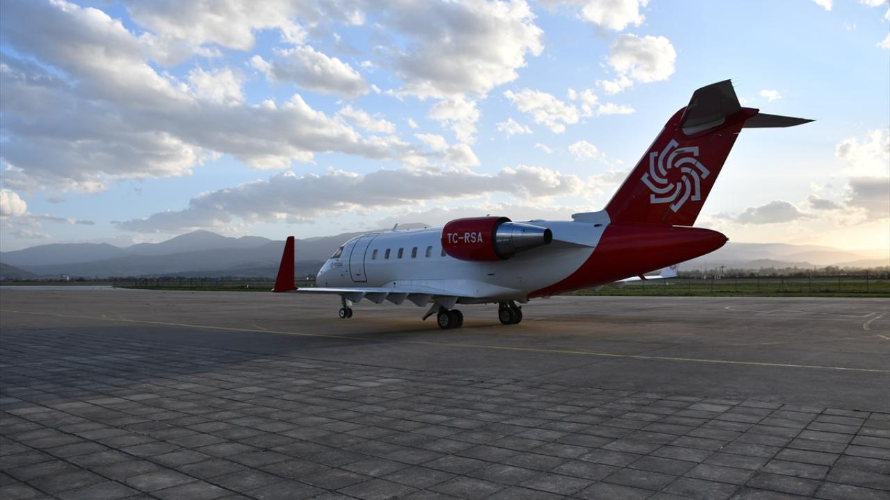 Kuzey Makedonya'daki yangında ağır yaralanan 3 kişi ambulans uçakla İstanbul'a getirildi