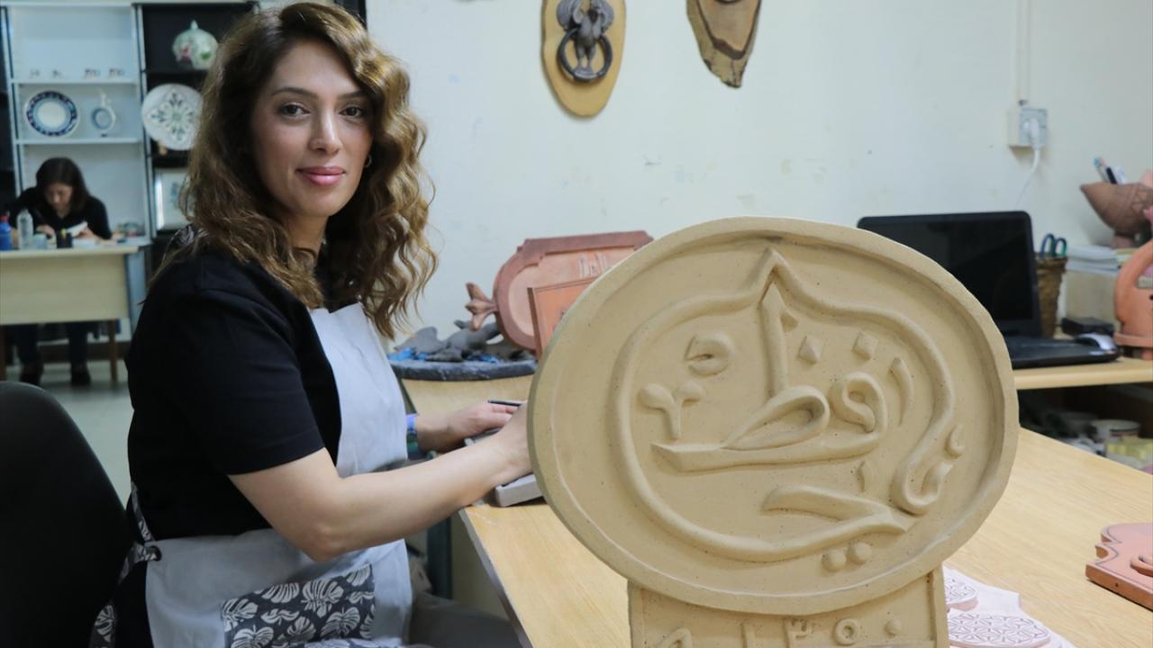 Süslemeler ev sahibinin sosyal ve kültürel yapısını yansıtıyor