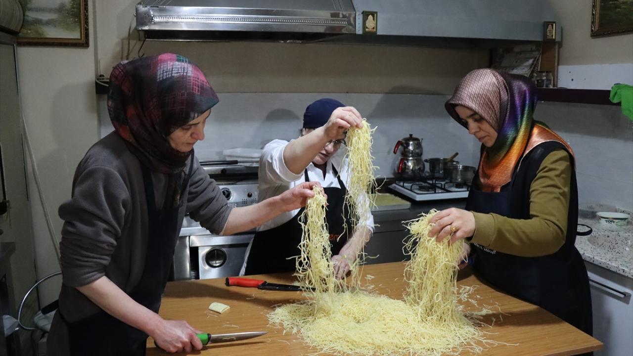 "Toprak güveçte yaptıklarımızın lezzeti çok güzel"