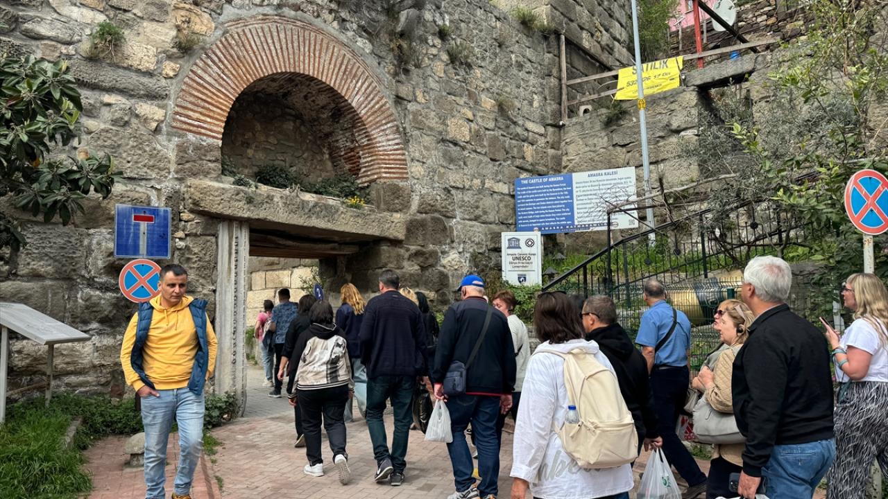  "Amasra`da bayram günlerinde ziyaretçi sayısı üst seviyeye çıkıyor"