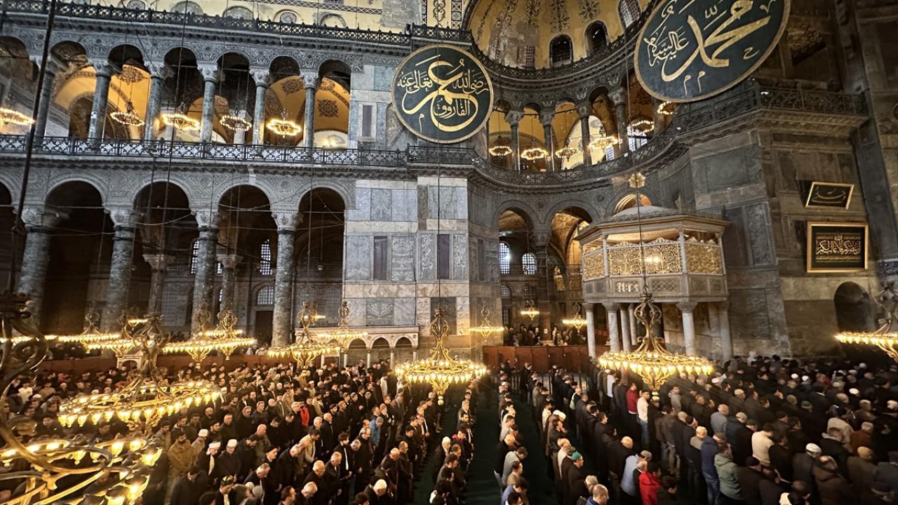 İstanbul-Ayasofya-i Kebir Cami-i