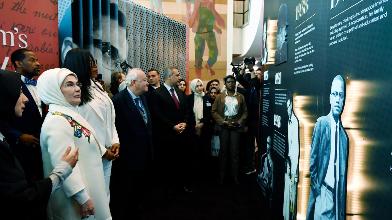 "Her ırktan ve her milletten insandan akan gözyaşı ve kan aynı renktir"