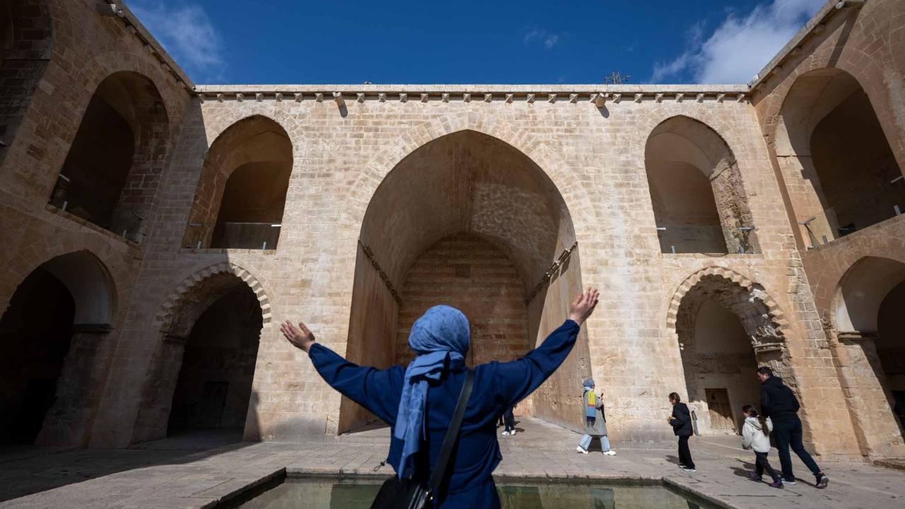 "Güney Kore, İngiltere, Fransa ve Japonya`dan çok fazla turist gelmeye başladı"
