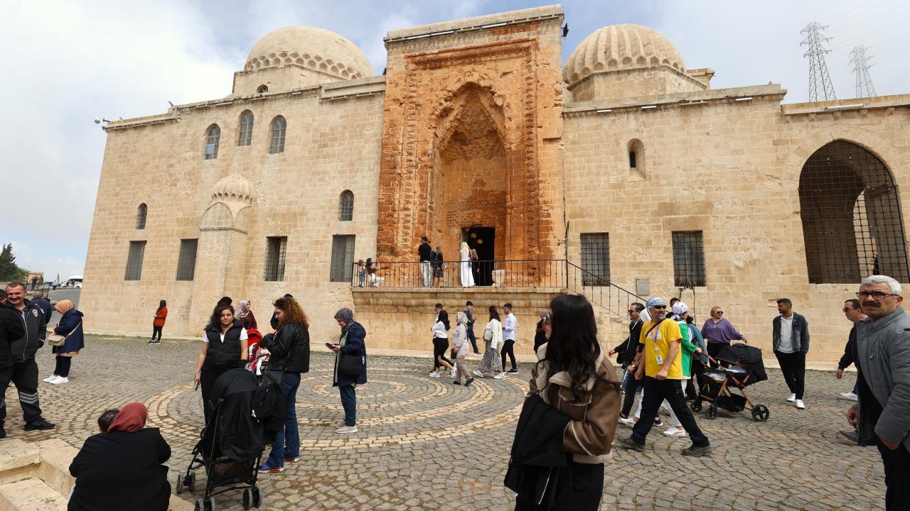 Esnaf çifte bayram yaptı