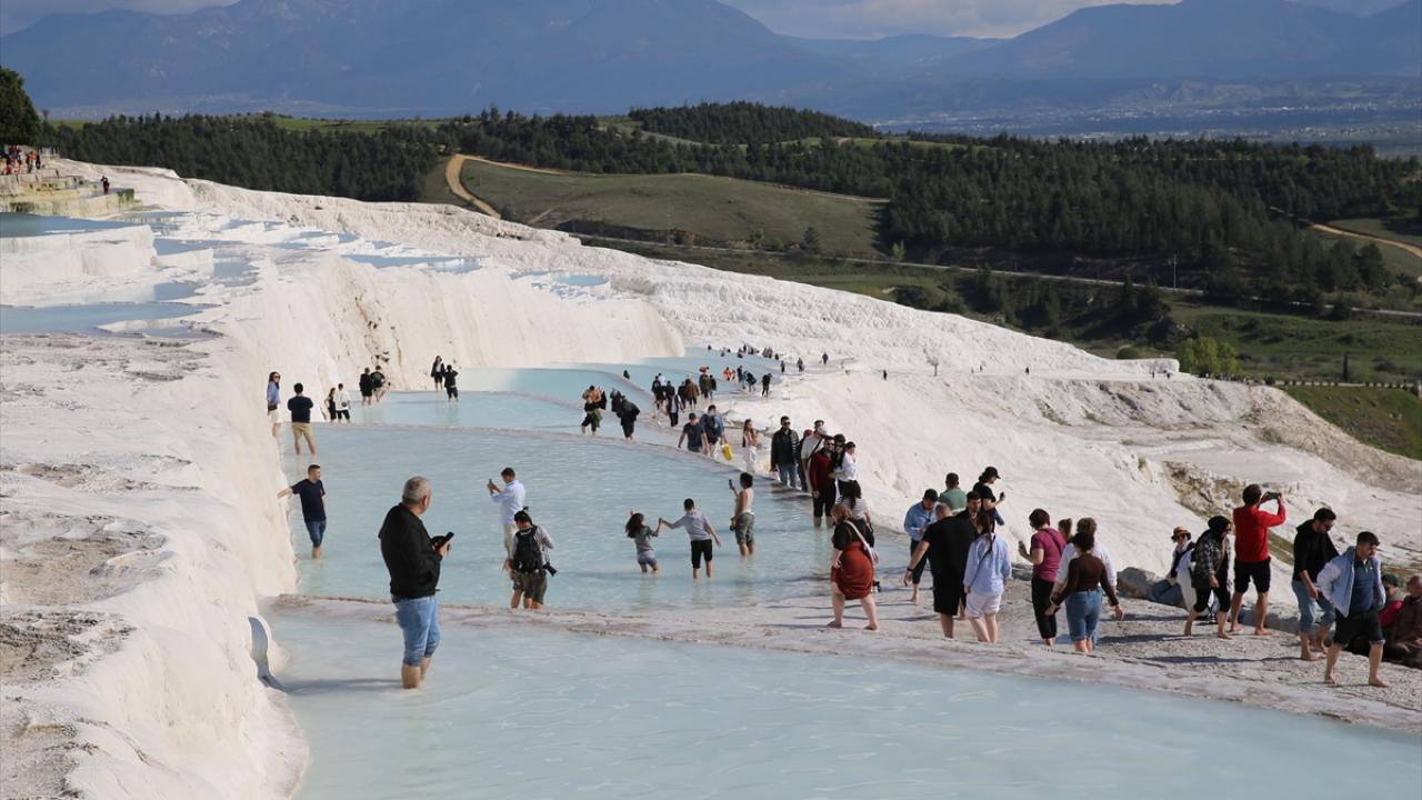 3 aylık dönemde yabancı turist artışı