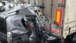 Kuzey Marmara Otoyolu'nda araç tırın altına girdi: 1 ölü