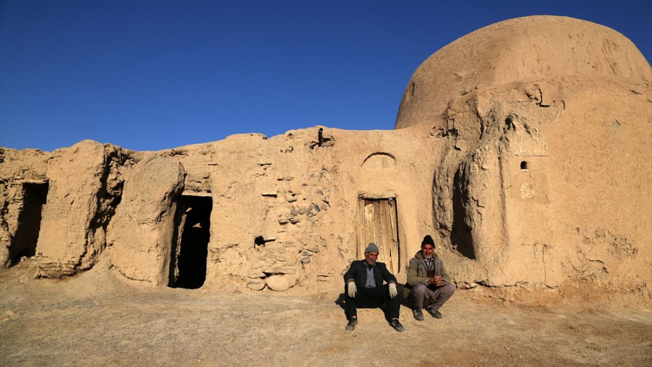 İsfahan'daki tarihi "Kurtan Kalesi" farklı dönem ve kültürlerin izlerini taşıyor