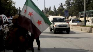 PKK/YPG'li teröristler Halep kent merkezinden çekilmeye devam ediyor