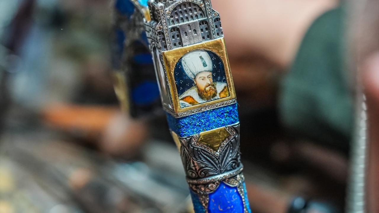 "Baston gücün ve asaletin simgesidir"