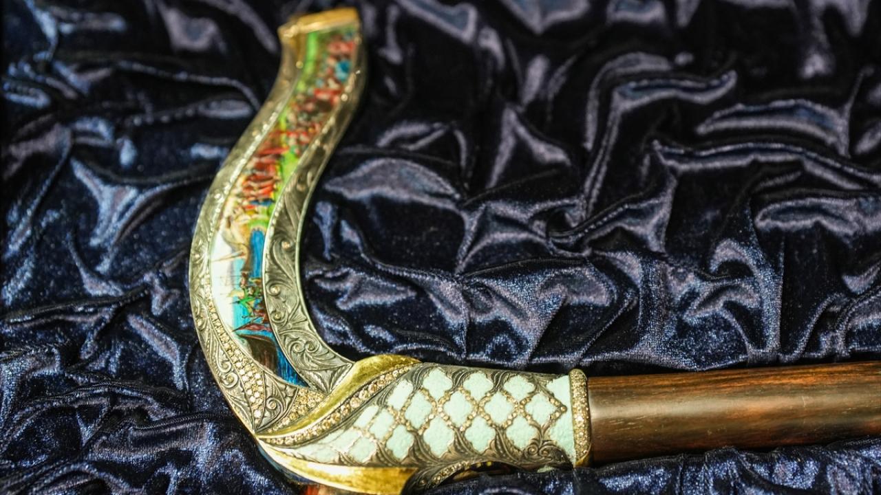 Değerli taşların içine Ayasofya`nın mikro çalışması resimlendirildi