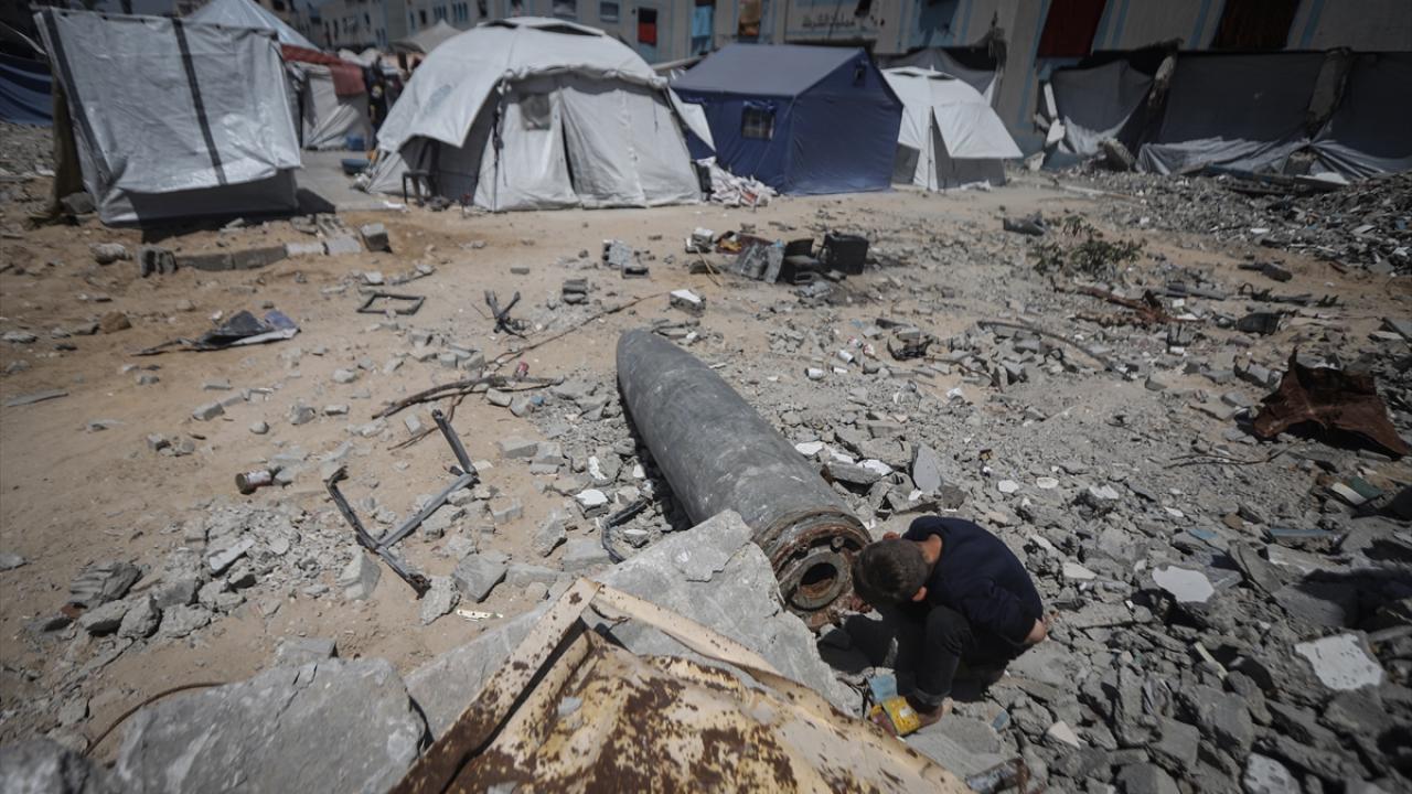 "Burada patlamamış mühimmat ve bombalar var"
