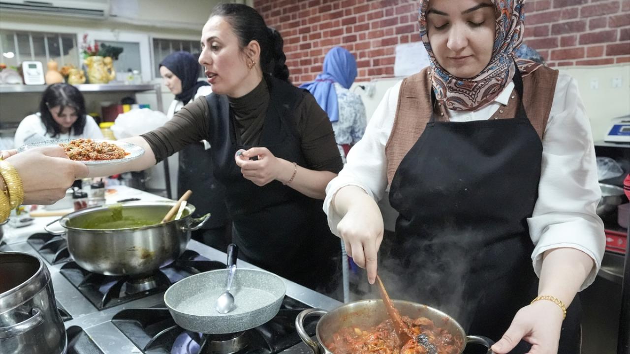 "Gulik otundan bulgur pilavı çok lezzetli oluyor"