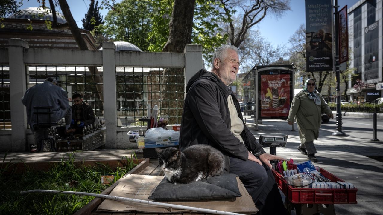 "Bana burada yarenlik yapıyor"
