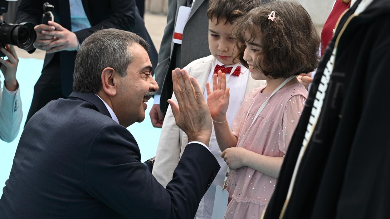 "Bu haftayı okullarımızda `ulusal egemenlik` temalı etkinliklerle geçireceğiz"