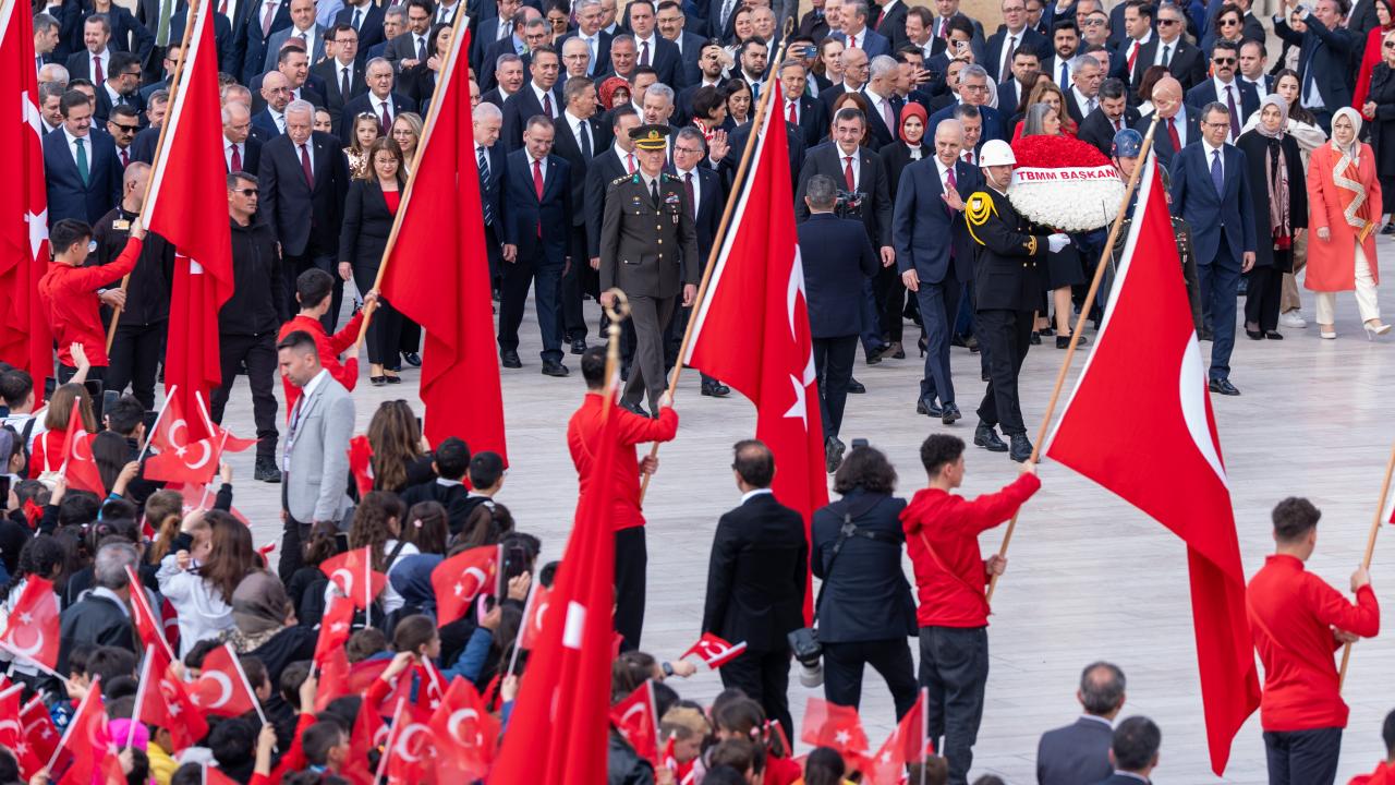 Devlet erkanının Anıtkabir ziyareti