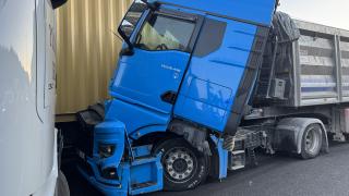 Anadolu Otoyolu'da zincirleme kaza ulaşımı aksattı