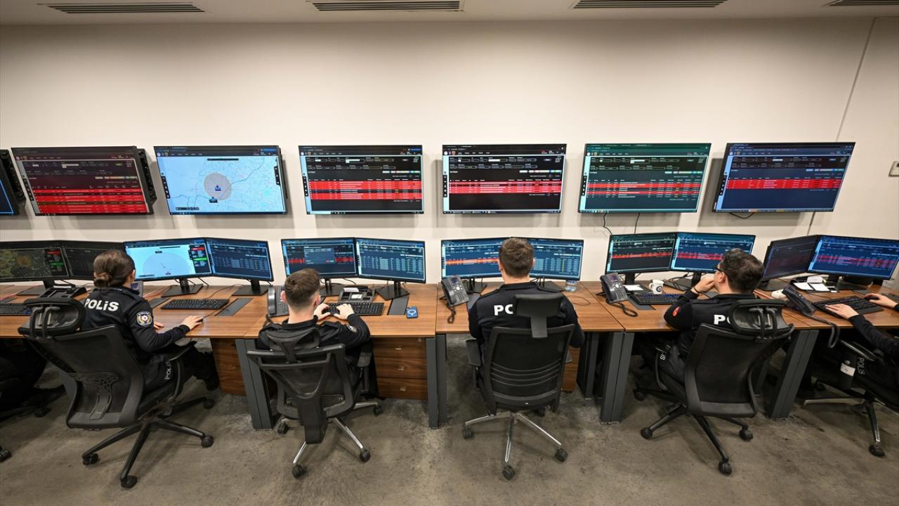 Mağdura yaklaşıldığında sistem "alarm" veriyor