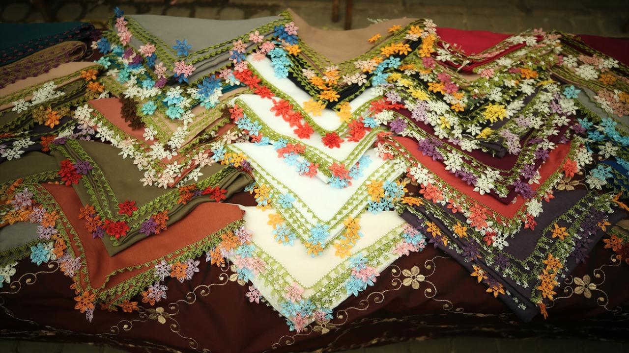 "Oyaları takı ve aksesuar olarak da çalışıyoruz"