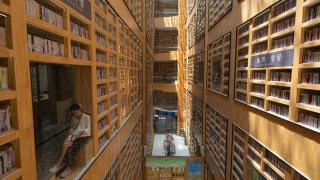 Çin'de eski fabrika Harry Potter’dan ilham alan dev kitapçıya dönüştü