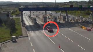 HGS gişelerinden hızlı geçen sürücünün ehliyetine el konuldu