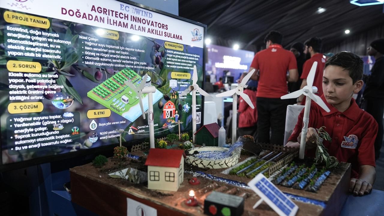 "Teknoloji bilgimizi böyle büyük bir yarışmada gösterebilme şansı bulduğumuz için çok mutluyum"