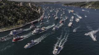 Sarıyerli taraftarlar, takımlarının şampiyonluğunu kutladı