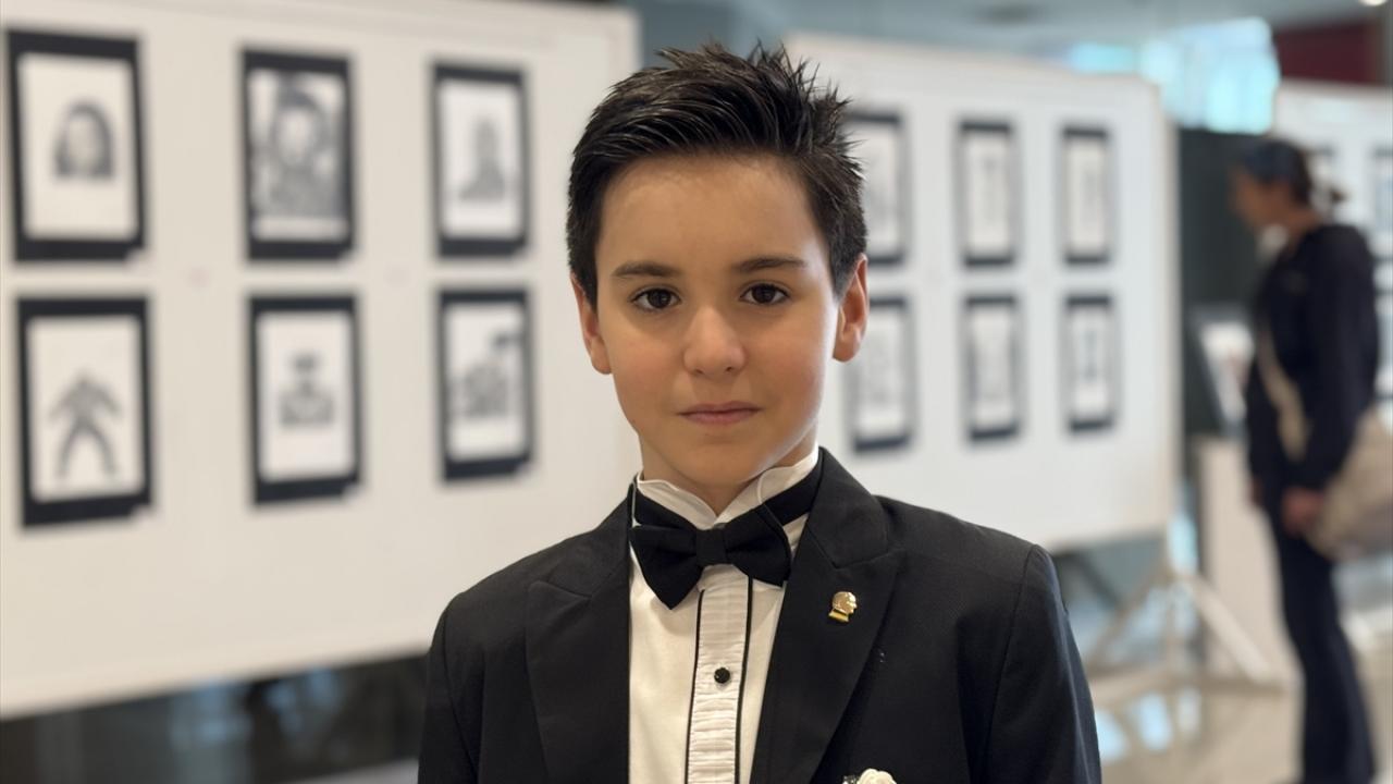 Herkes ona "küçük ressam" diye sesleniyor