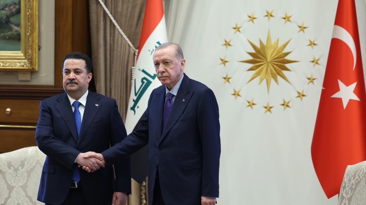 Cumhurbaşkanı Erdoğan'dan Irak Başbakanı Sudani'ye resmi karşılama