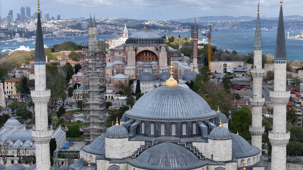 "Minarelerin sökümü bizim için önem arz eden husus"