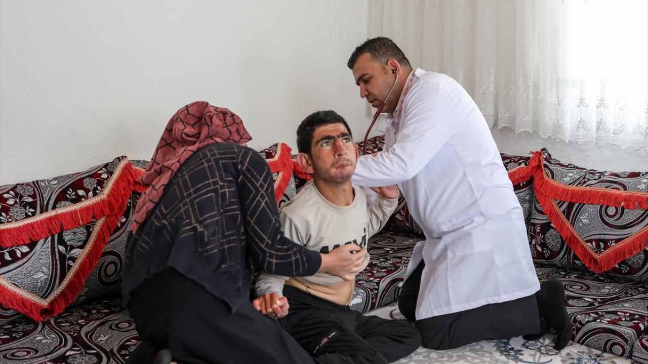 "Doktorları görünce çok seviniyor"